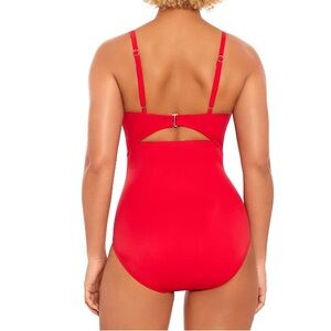 Women’s plus size bathing suit, brand new